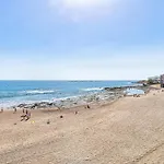 公寓 Renovated On Beach. *