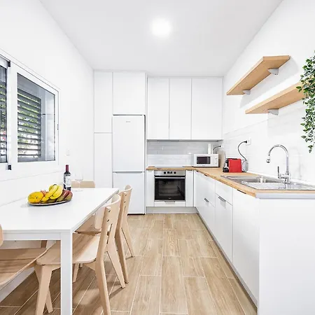 公寓 Renovated On Beach. *