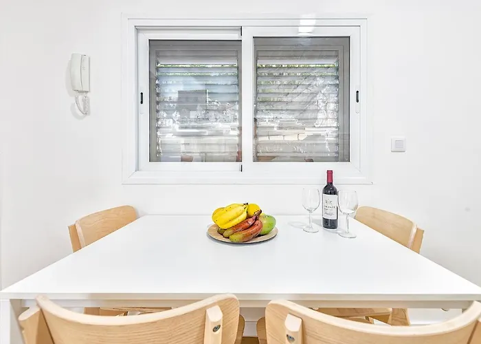 Renovated On Beach. Apartman