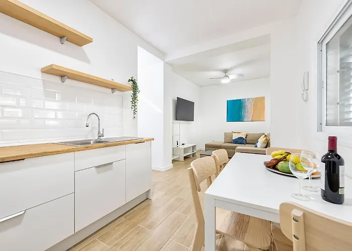 Apartman Renovated On Beach. Salinetas